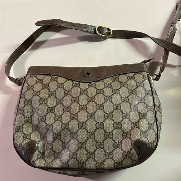 Gucci Handbags - Vintage Gucci GG Crossbody/Shoulder Handbag Brown Leather